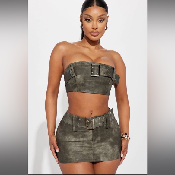 Fashion nova skirt set - Picture 3 of 3